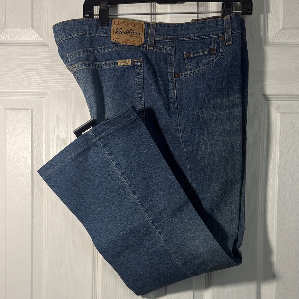 Lee Relaxed Fit Women’s Blue Jeans